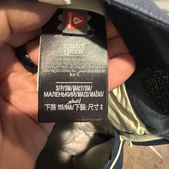 Women's Ski/Snowboard paints and Jacket (Like New) - Picture 12 of 16